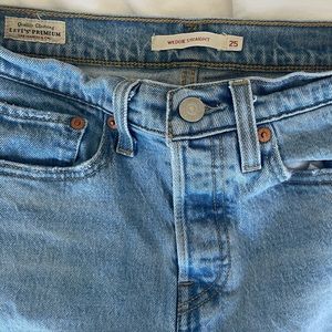 Levis Wedgie Straight